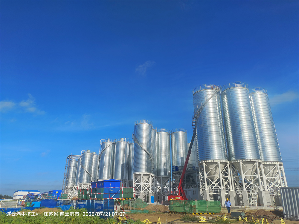 核电搅拌站水泥钢板仓