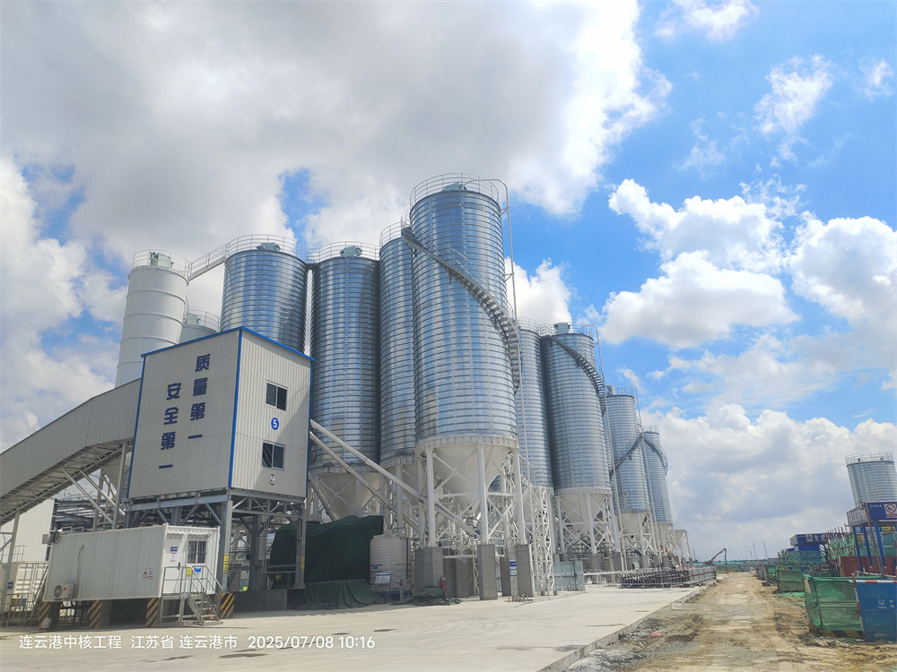 核电搅拌站水泥钢板仓